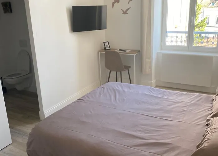 Chambre avec salle de bain privative, Louhans Centre Ville