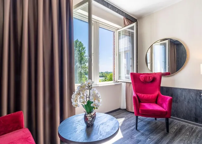 PLAZA Schwerin; Sure Collection By Best Western