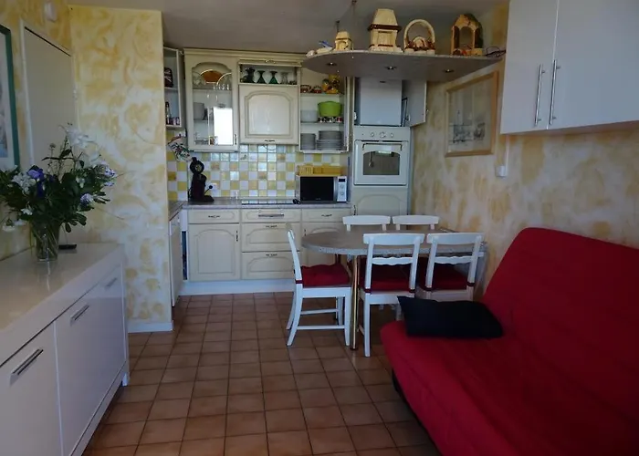 Port Leucate F2 rdc plage 10 mètres, 25 m2, 5 personnes
