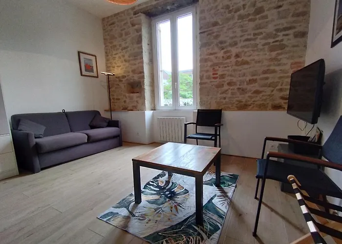 studio moderne les pieds dans l'eau