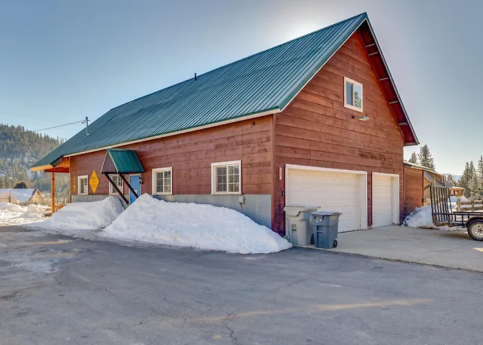 Private Hot Tub & Mtn Views: Garden Valley Apt!