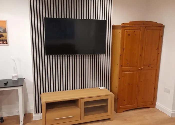 Modern 1-Bed Flat In Dover