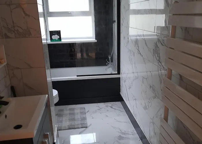 Modern 1-Bed Flat In Dover