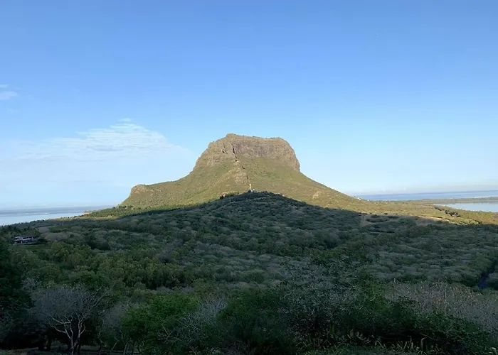 Le Petit Morne Lodge