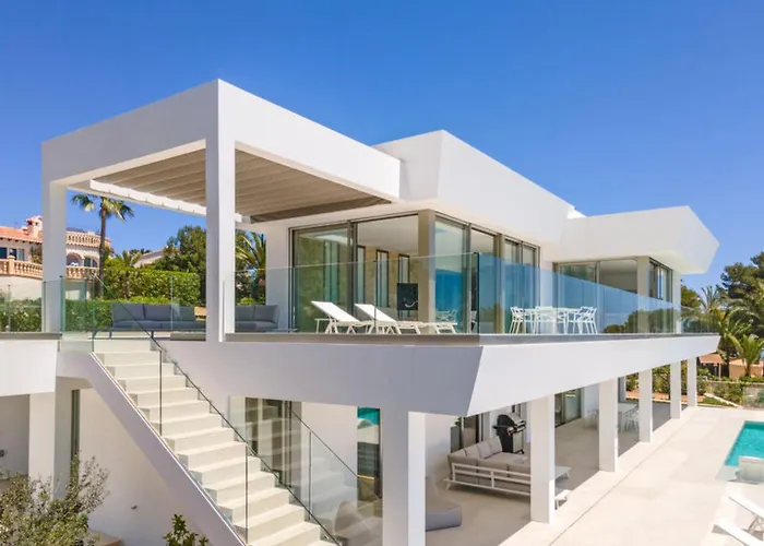 Global Villa Halcon Al Mar 9403