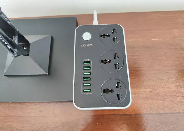 Guest house: The 9Th House