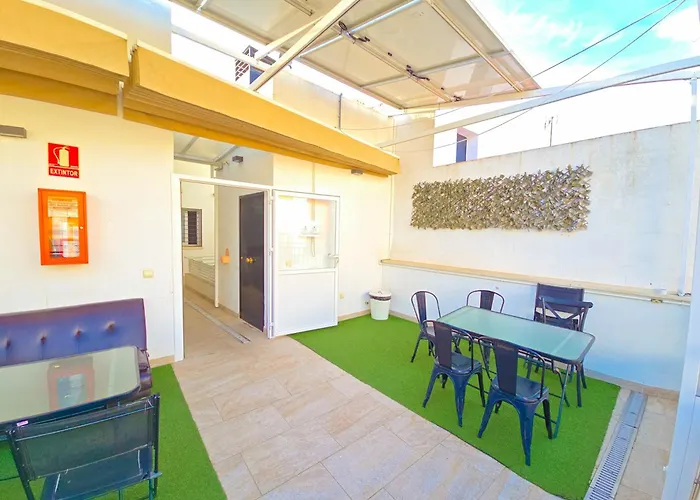 Albergue: Hostel A2C (Adults Only)