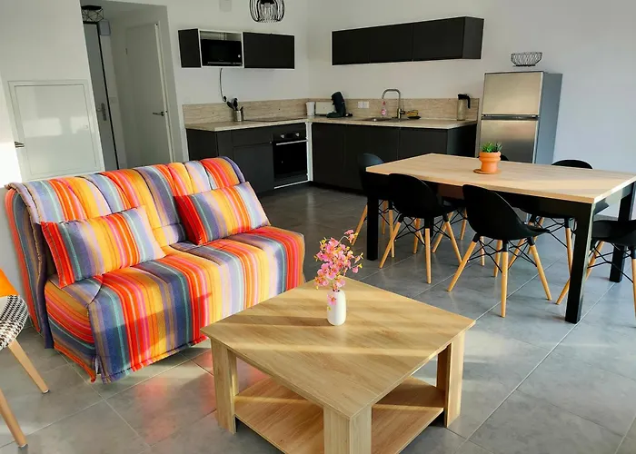 Appartement à 50 m de la mer, idéal famille
