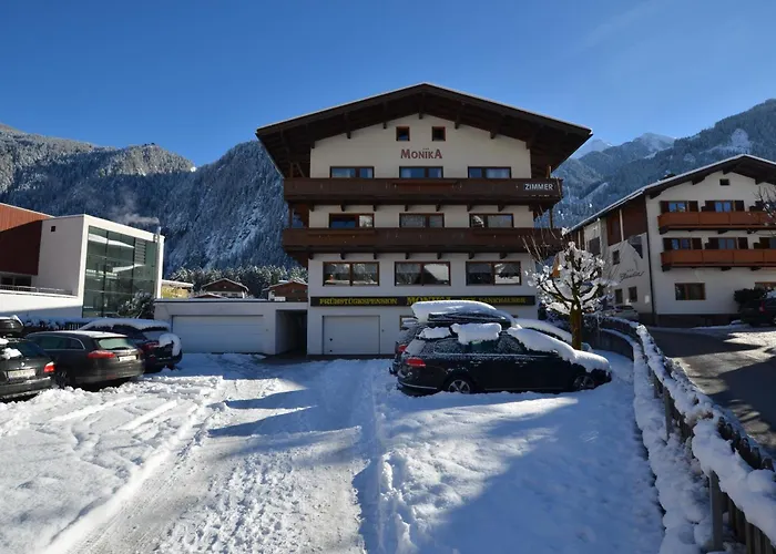Haus Claudia und Haus Monika