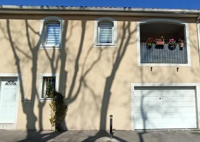 Mauguio-Carnon Appartement, Tout Confort, Clim, Wifi, Balcon, Parking privé couvert, 15 min de la Mer, de Montpellier