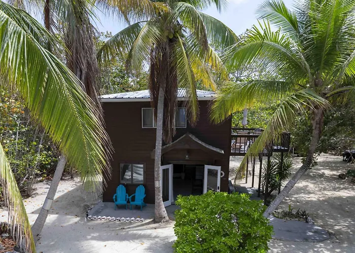 Featherstone Estate, Cayman Brac