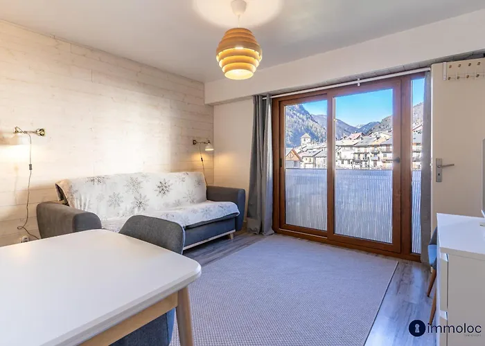 Apartment In Center Isola