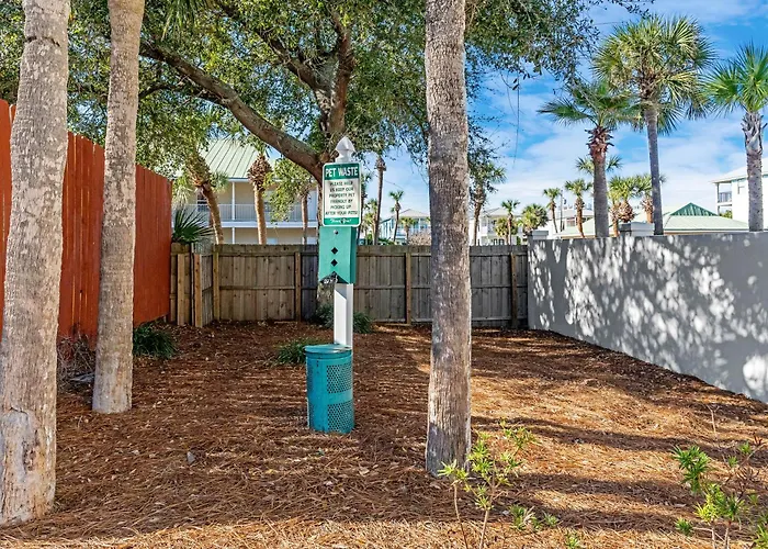 Pet Friendly hotel: Beachside Inn