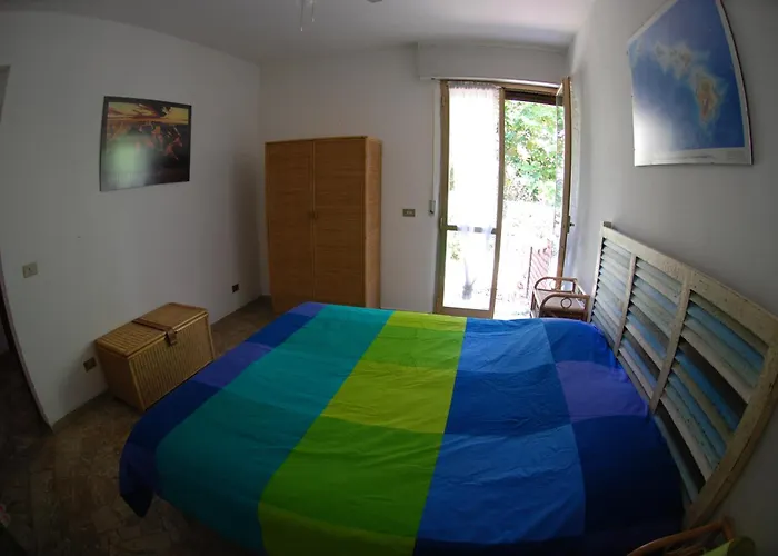 Casa con giardino e terrazzo