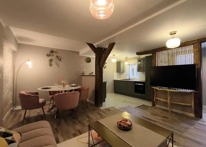 Paradise And Love Room