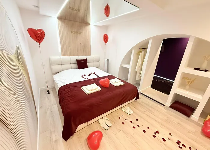 Love Room d exception Spa et Pièce Secrète