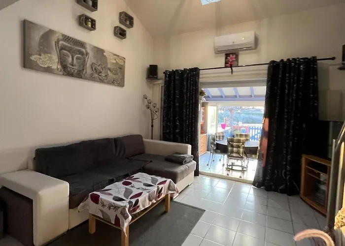 Maison 8 personnes au bord de l'étang