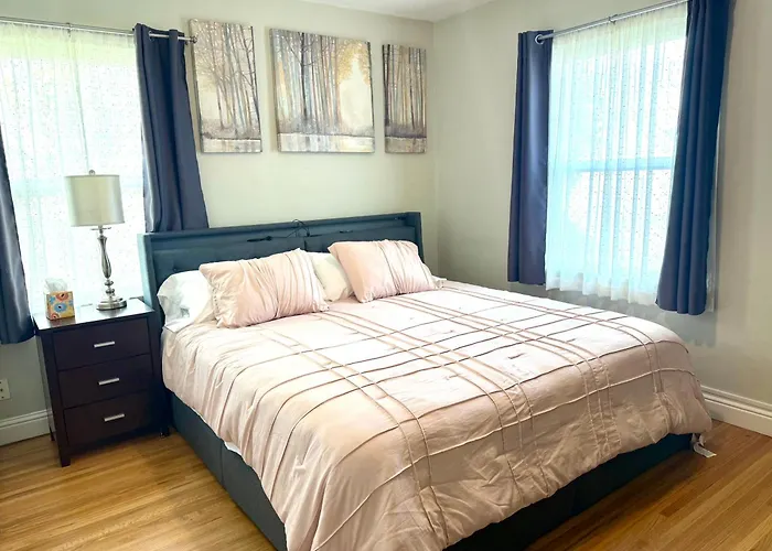 Historic, Family-Friendly Home In Downtown