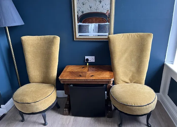 Cheap hotels Astral Lodge