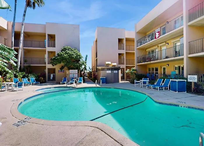 Beachview Condominiums: Wicker Wanderer