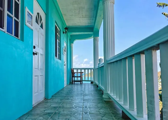 Isla Vista Apartment Canouan
