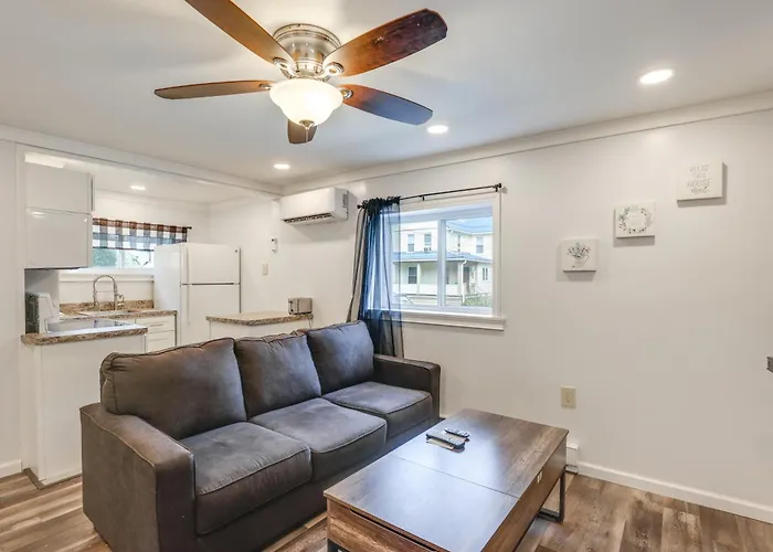 'Little Piece Of Heaven' Rental Near Dtwn Corning!
