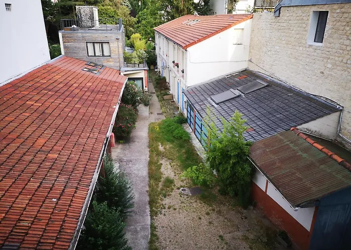 Bel appartement Paris Ouest sur cour proche métro