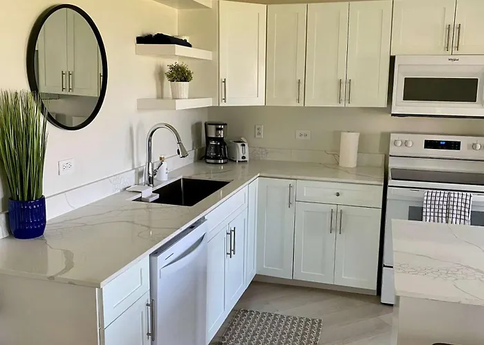 Oceanfront Condo On Seven Mile Beach