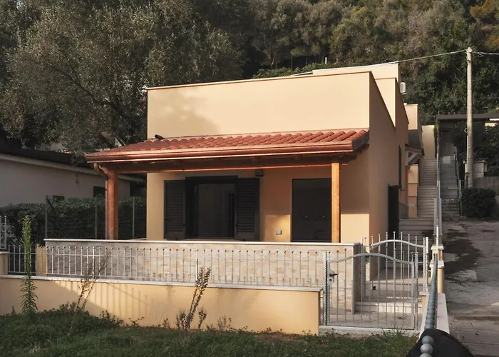 Resort: Gli Anelli Di Saturno