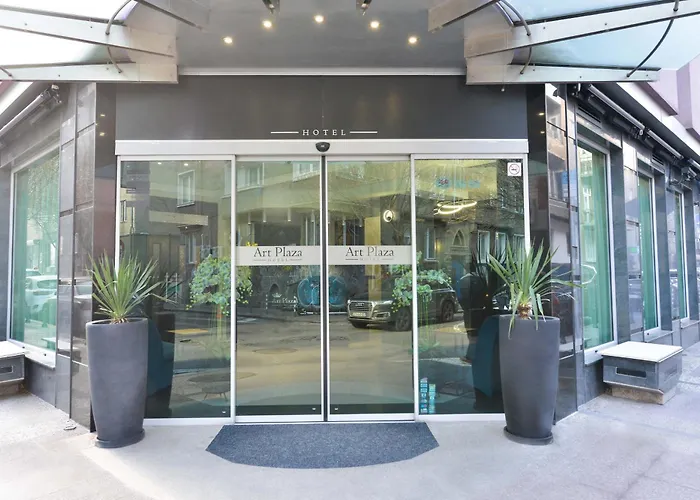 Art Plaza Hotel