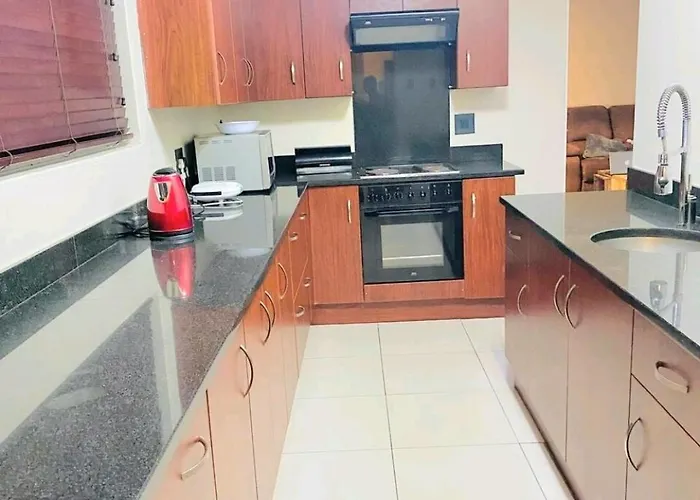 Private Rooms - Home-Stay