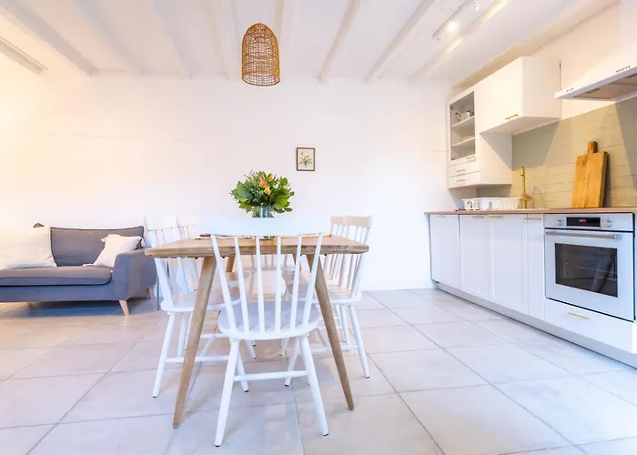 Grand Duplex avec Spa et Parking privé- 8 personnes