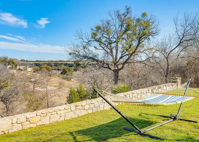 Hill Country Retreat W/ Lake View, Deck & Balcony