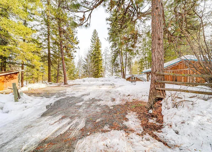 'Chelan Mountain Retreat' Chalet W/ Fire Pit!