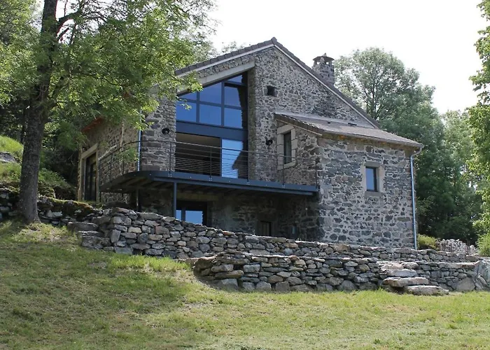 Gîte à la lisière de Fontbonne