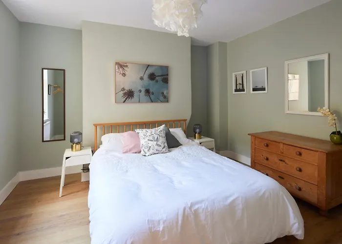 Hotels with tennis Lansdowne House Hove