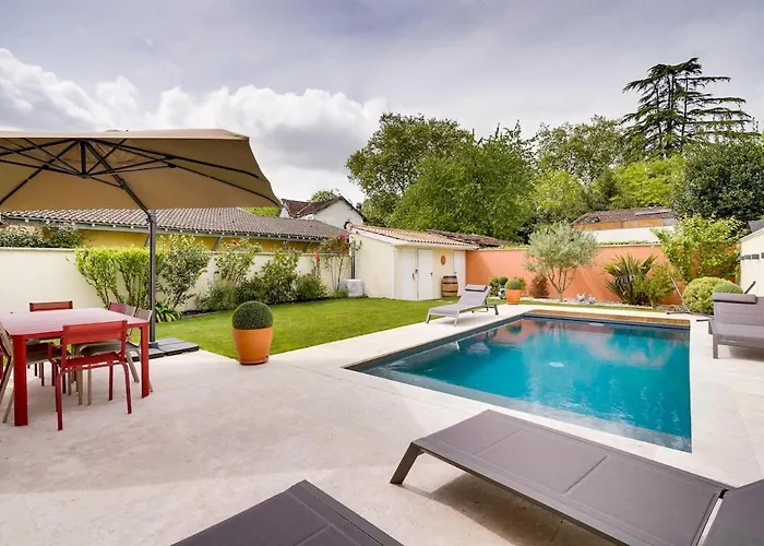 Maison familiale climatisée avec piscine