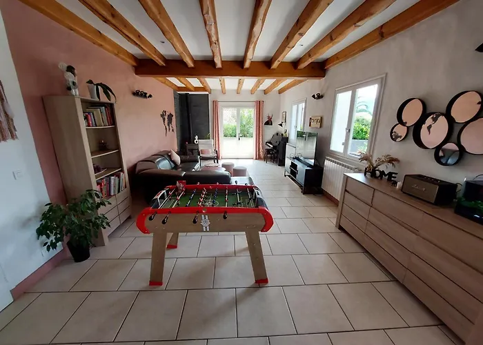 Villa 6pers avec piscine vue montagnes à 3km des plages