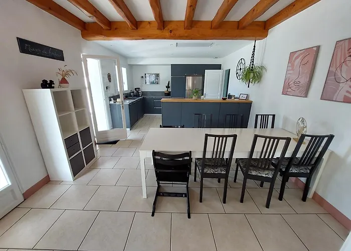 Villa 6pers avec piscine vue montagnes à 3km des plages