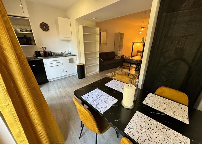 Le Salon Doré Apartment