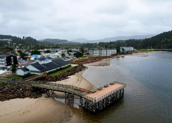 Cheap hotel: Siletz Bay Beachfront Hotel By Oyo Lincoln City