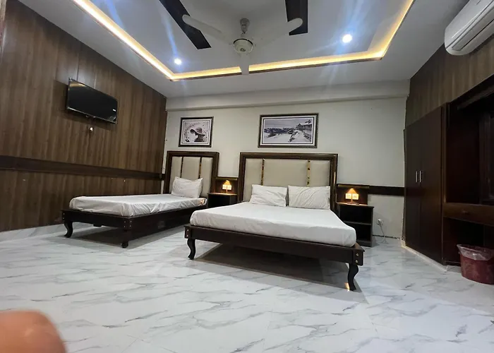 Oriole Guest House Standard Living
