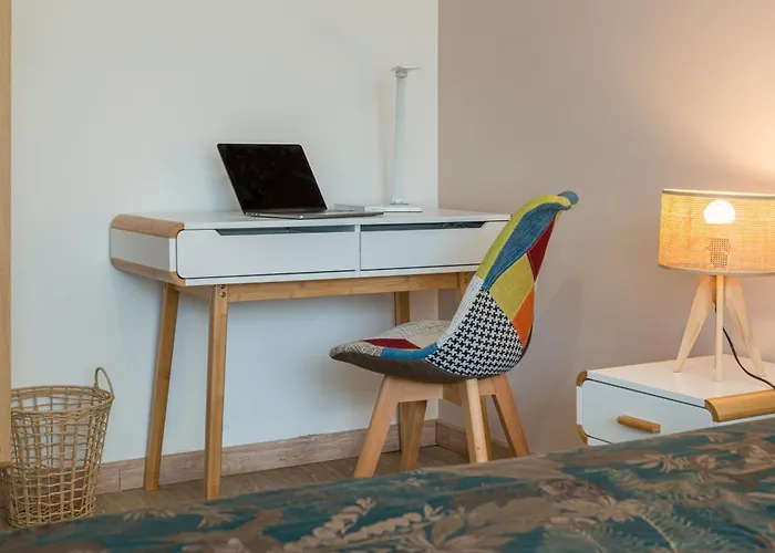 Appartement climatisé avec parking privé Terrasse Plage à 2 min Monaco 10 min