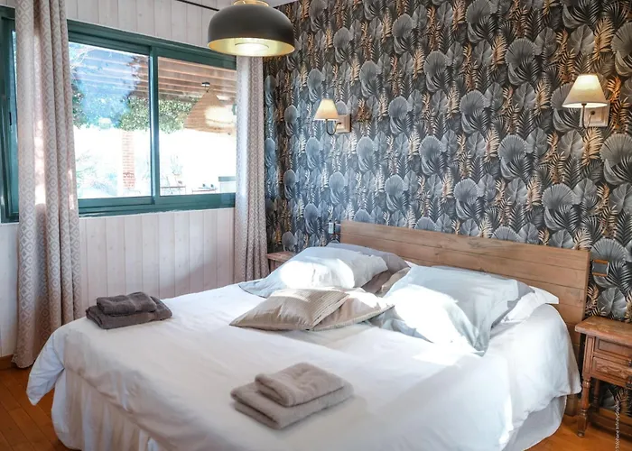 Villa Magarre Climatisée, Piscine Chauffée, Spa, dans un Cadre Naturel Envoûtant