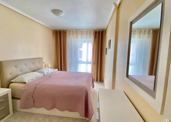 Beautiful Apartment near Playa de los Locos