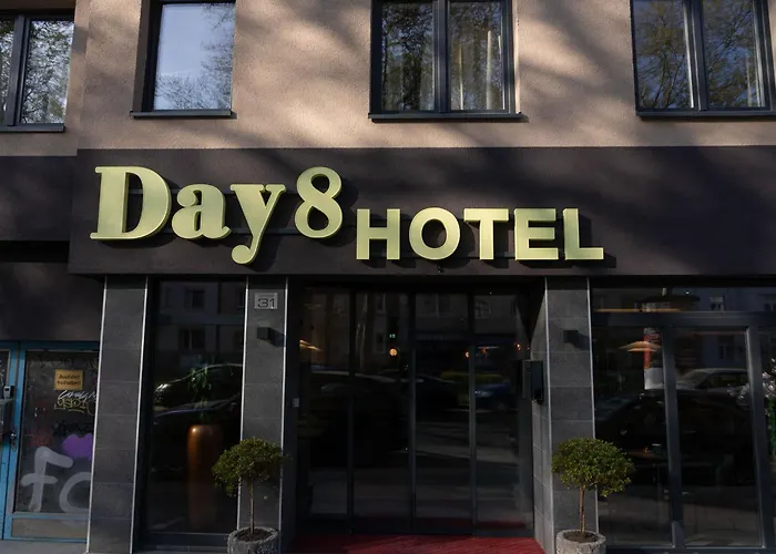 Day8 Hotel