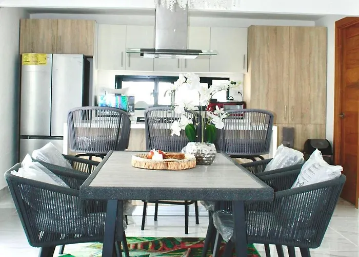 Encantadora Villa Con Piscina Privada De 3 Dormitorios