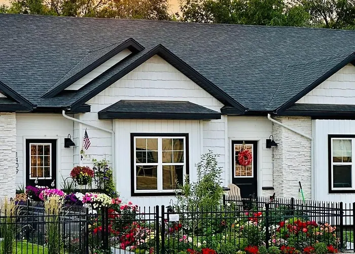 Luxury Comfort Near Downtown