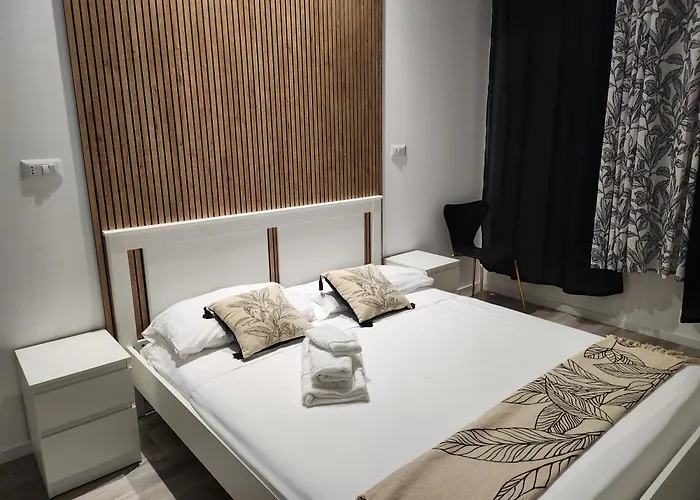 Hotel Jacuzzi: Orange Boutique Rooms