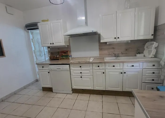 Maison Familiale Rdc Roquevaire